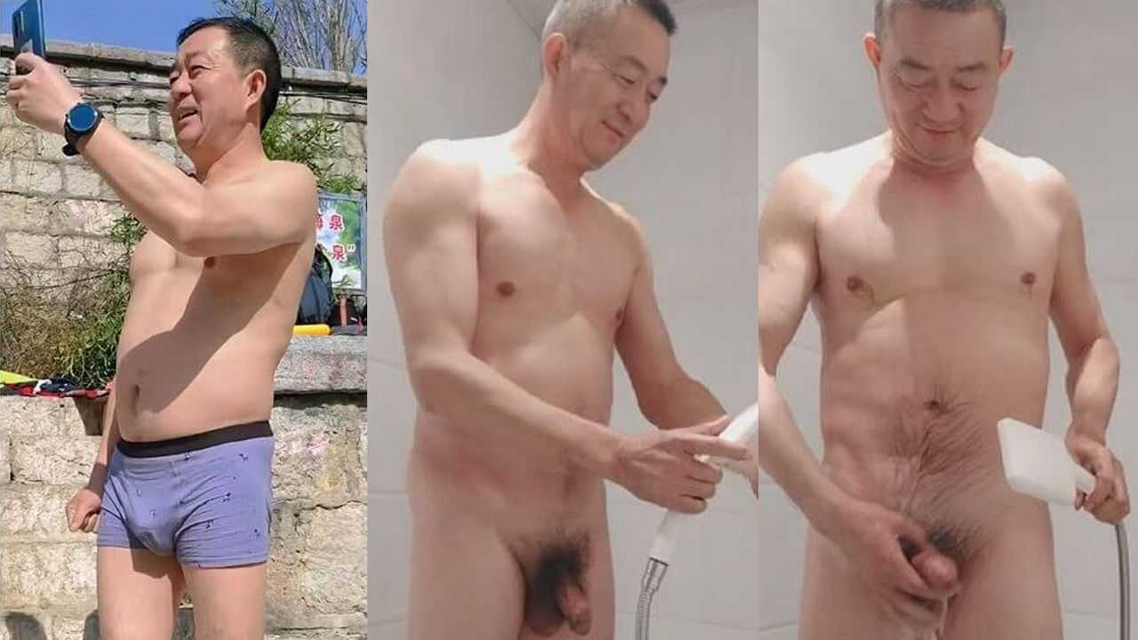 D1435-1 女声对话做老板超帅大叔洗澡直播 身材超完美